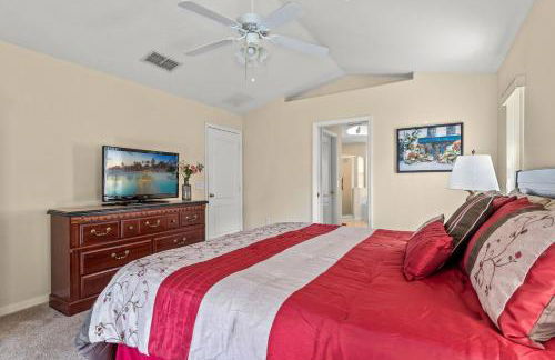 EXQUISITE VILLA - 2 Master Suites, Pool South and Spa, Gas BBQ, Game Room, WIFI - Foto 31