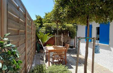 Monolocale con giardino privato, 1 minuto dal mare - Photo 8