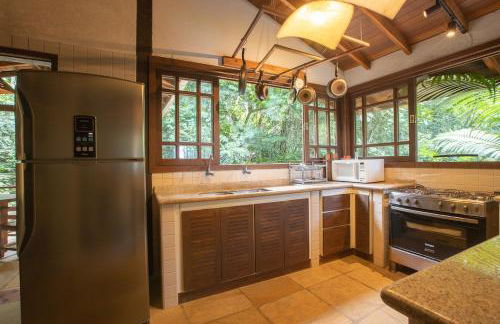 Vista espetacular, no meio da mata, com conforto - Foto 44