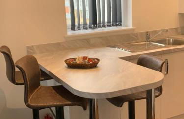 Lakeside 2 BED LUXURY APARTMENT No PARTIES No EVENTS Early Check-in Late Check- Out Allowed - Foto 14