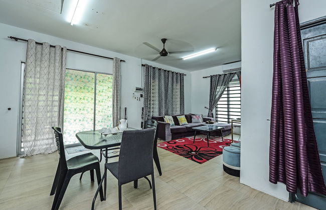 OYO HOME 90682 Liliz Mambang Farmstay - Foto 3