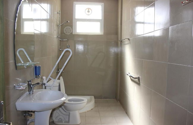 Al Amoria Furnished Apartments 3 - Foto 24