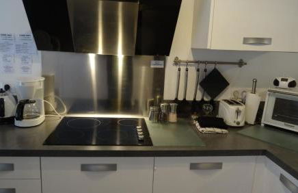 TERRE d'HISTOIRE - Baignade - Canoë - Piste cyclable à 100 m - Foto 7