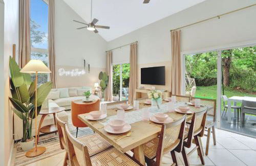 Saltwater Pool Minutes2Beaches BBQ Patio Playroom - Photo 1