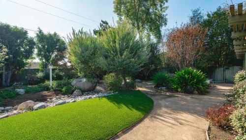 Airy Large Backyard Oasis Perfect Family Getaway - Foto 4