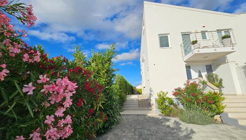 Apartments with Pool Casa Bianca - Foto 5