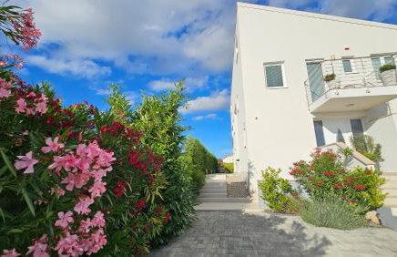 Apartments with Pool Casa Bianca - Foto 5