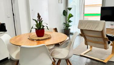 Private terrace 1BR apt - 4min walk to the beach - Foto 2