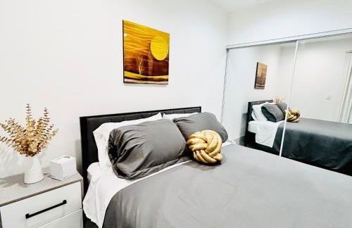 Newly Built Stylish Modern 2B In LA - Foto 12