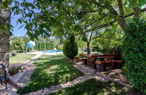 Rustical Stone house with pool - Foto 5