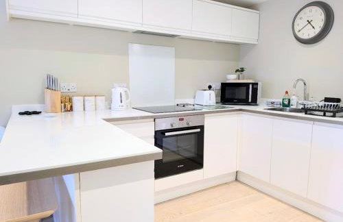 Compton Apartment with free parking - Photo 6