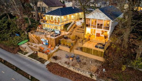 UncleLarry's Lake Place, Sleeps 10 & Hot Tub - Foto 3