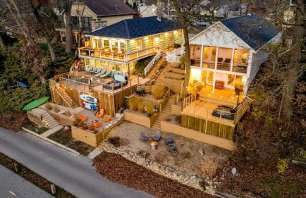 UncleLarry's Lake Place, Sleeps 10 & Hot Tub - Foto 3