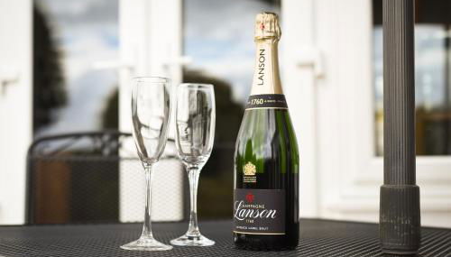 Air Maison - Stunning House in Clanfield Family and Remote Workers Friendly - Foto 4