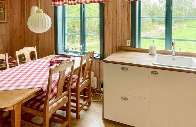 4 Person Holiday Home in Virserum - Foto 7
