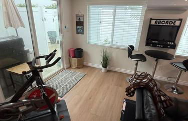 1BR 1BA Kitchenette, Arcade, Patio BBQ, Fire Pit - Foto 1