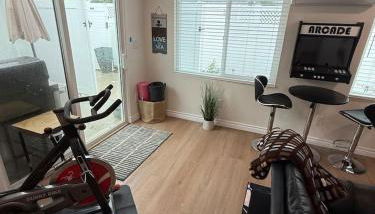 1BR 1BA Kitchenette, Arcade, Patio BBQ, Fire Pit - Foto 1