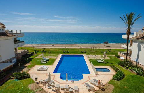 Luxury Beachfront Penthouse Marbella - heated pool & seaviews - Photo 5