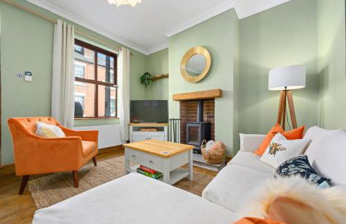 2-Bedroom Cottage - Long Stays Welcome - Photo 8