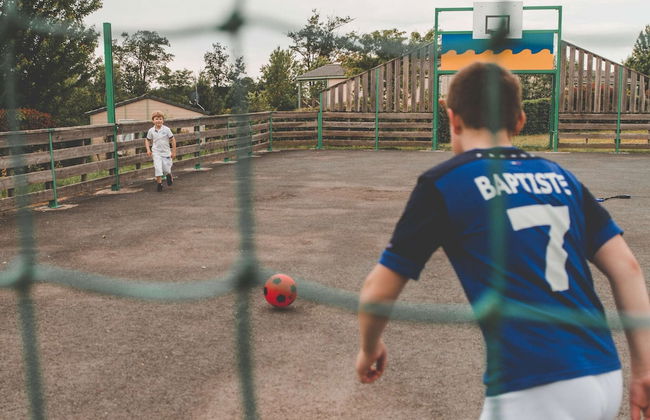 Wooden Chalet With Covered Terrace, on the Edge of a Lake - Foto 21