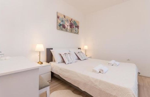 4 Bedroom Stunning Home In Polaca - Foto 29