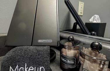 West Loop - City Views With In & Out Parking 2 - Photo 59