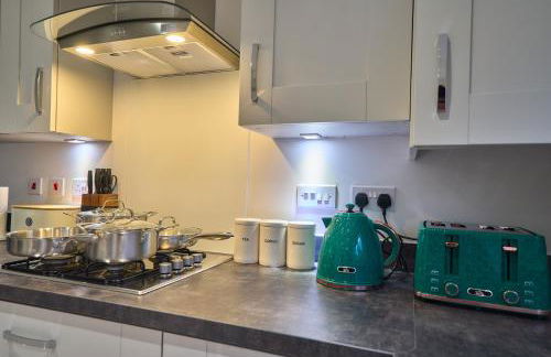 Modern 3-Bed Brand New House Aldershot Town - Foto 6