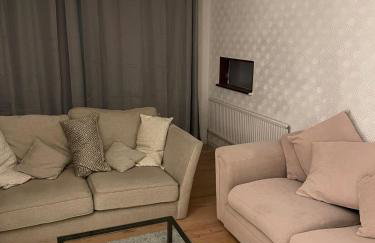 10 mins from Gatwick, jacuzzi, 8 persons - Foto 29