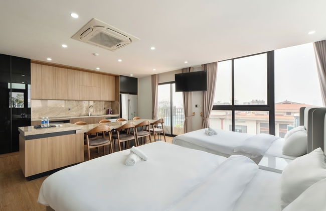 Moonlit Suites Hotel - Photo 14