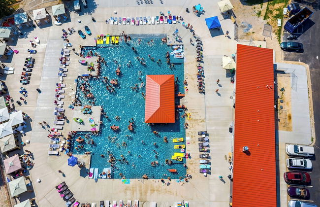 Lake Getaway - Photo 34