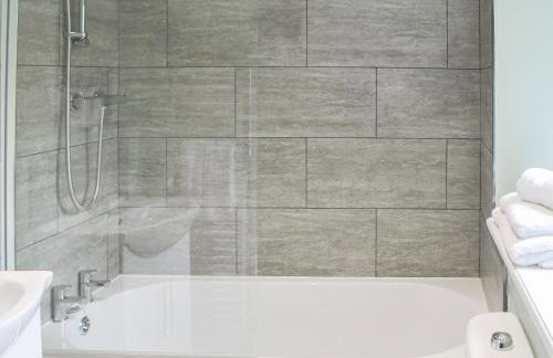 Addycombe Cottage - Photo 9