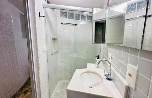 Apartamentos Charmosos na Avenida Principal de Buzios - Foto 49