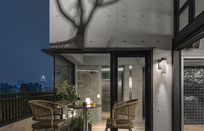 The Denizen - Photo 22