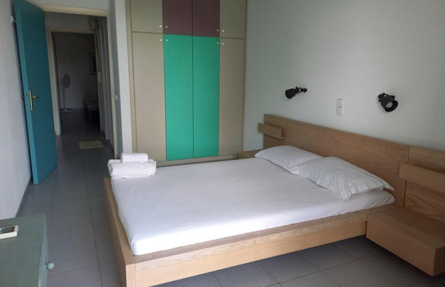 Kinetious Nisous in Kineta - Foto 15