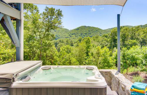 Hot Tub & Views! Comfy Asheville Vacation Rental! - Foto 2