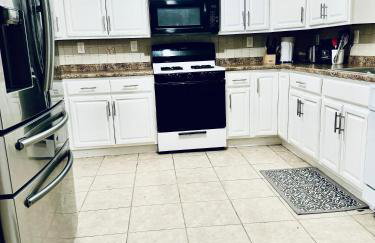 Cozy Evergreen Apartment by Newark Airport - Foto 12