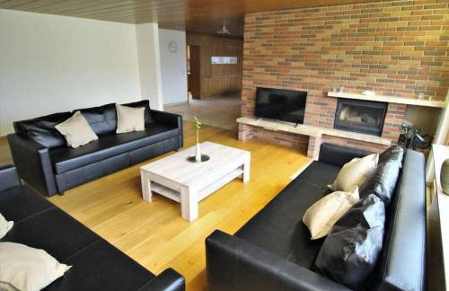 Schöne, große Wohnung mit Parkplatz und Wlan - Foto 1