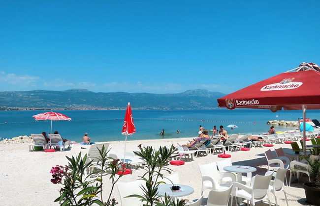 Sea-view Apartments With Pool, Terrace, and Outdoor Lounge in Scenic Čiovo Island - Foto 32