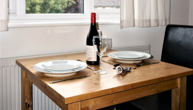 The Worthys - Foto 3, Servicio de comidas en la habitación