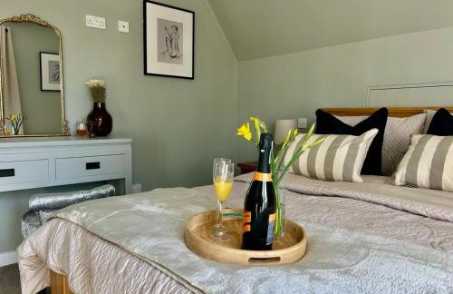 Grand Idyllic Hideaway Home With Hot Tub, Sleeps 8 - Foto 21