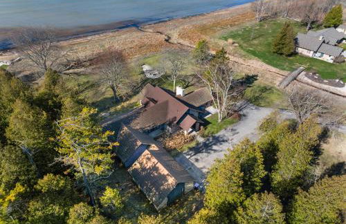 Baileys Harbor Lakefront Abode by Simple Life Rentals - Foto 35