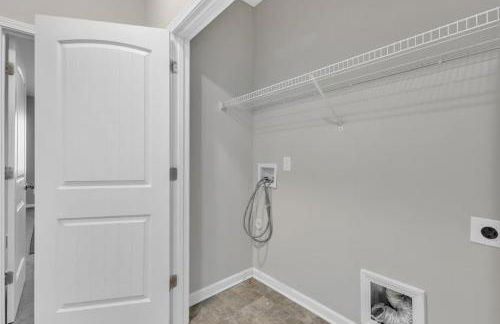 3BR Townhouse King Bed Garage Near NC State - Foto 38