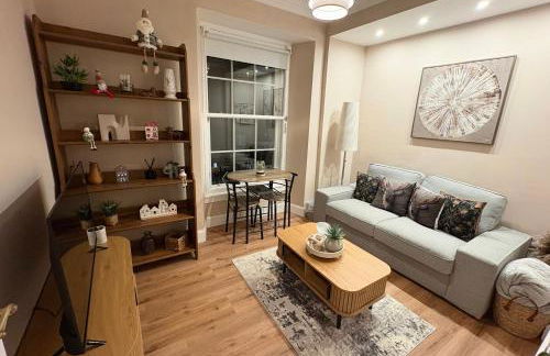 Celtic Apartment in the Heart of Central Edinburgh - Photo 2