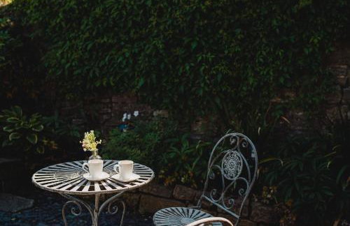 Swallow Cottage, Bakewell - Photo 25