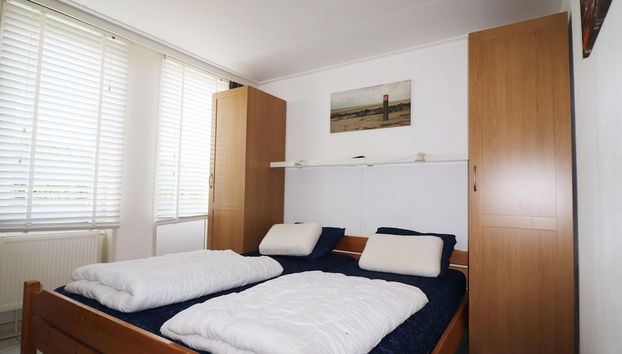 Inviting Dune Chalet in Hollum Near Golf Course - Foto 5, Habitación