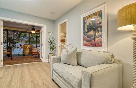 Casa Del Mar - Pet Friendly House on Siesta Key w/ Outdoor Patio & Private Screened-In Heated Pool! - Foto 14