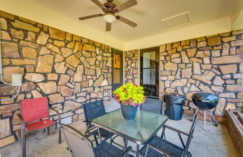 Delaware Vacation Rental Walk to Lake Dardanelle! - Foto 23