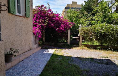 STUDIO dans Villa à Nice Ouest - Foto 12