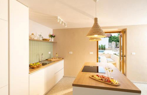 BRAND NEW Stone house MARCELA, 3 double bedrooms, pool - Foto 34