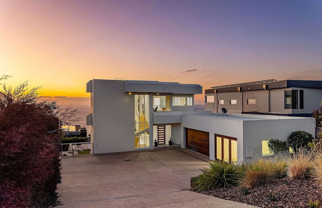 Clifftop Family Retreat With Views Pool - Foto 2